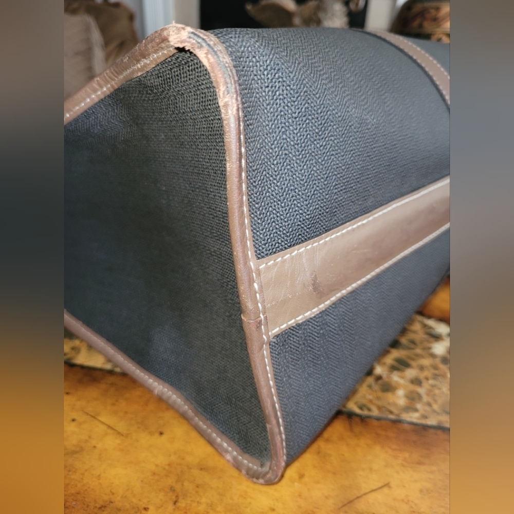 Dunhill Elegant Black and Brown Bag - Picture 9 of 11